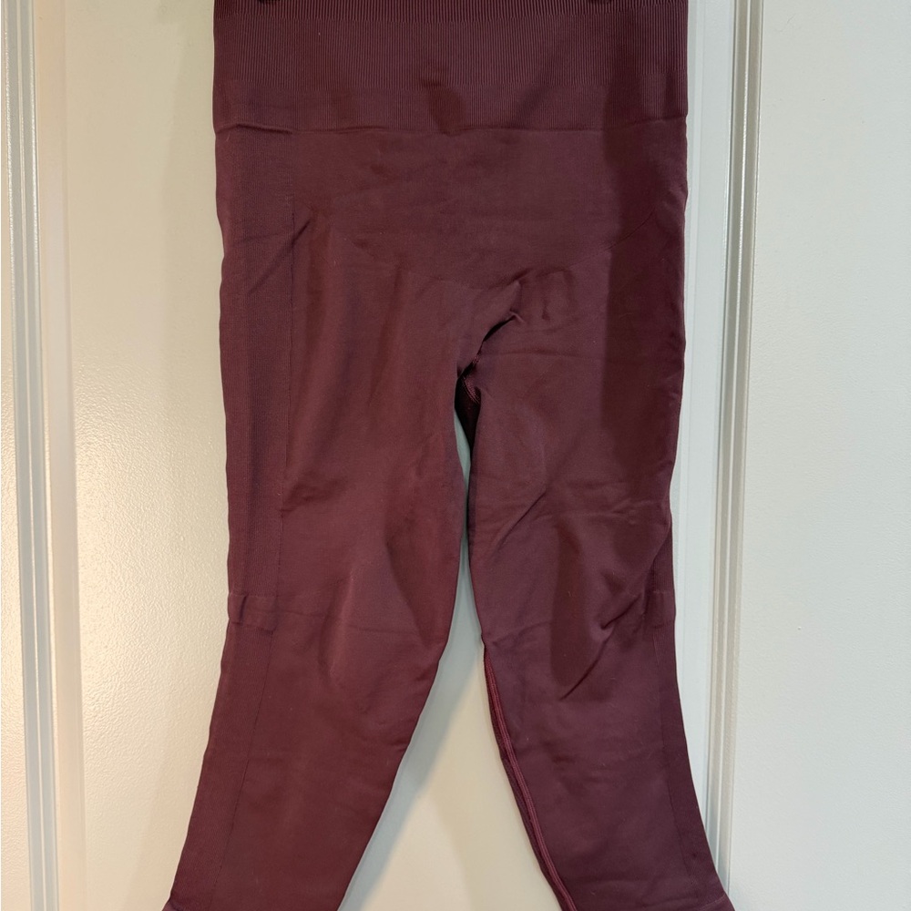 Lululemon Athletica Maroon Leggings in Size 8